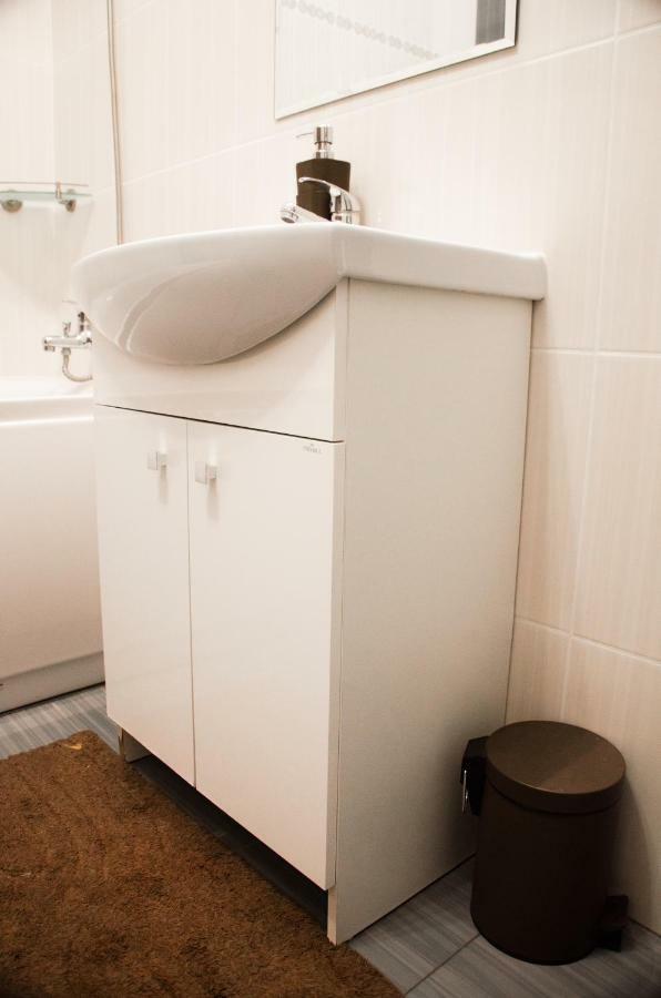 Apartament Centrum Gieldowa ワルシャワ エクステリア 写真