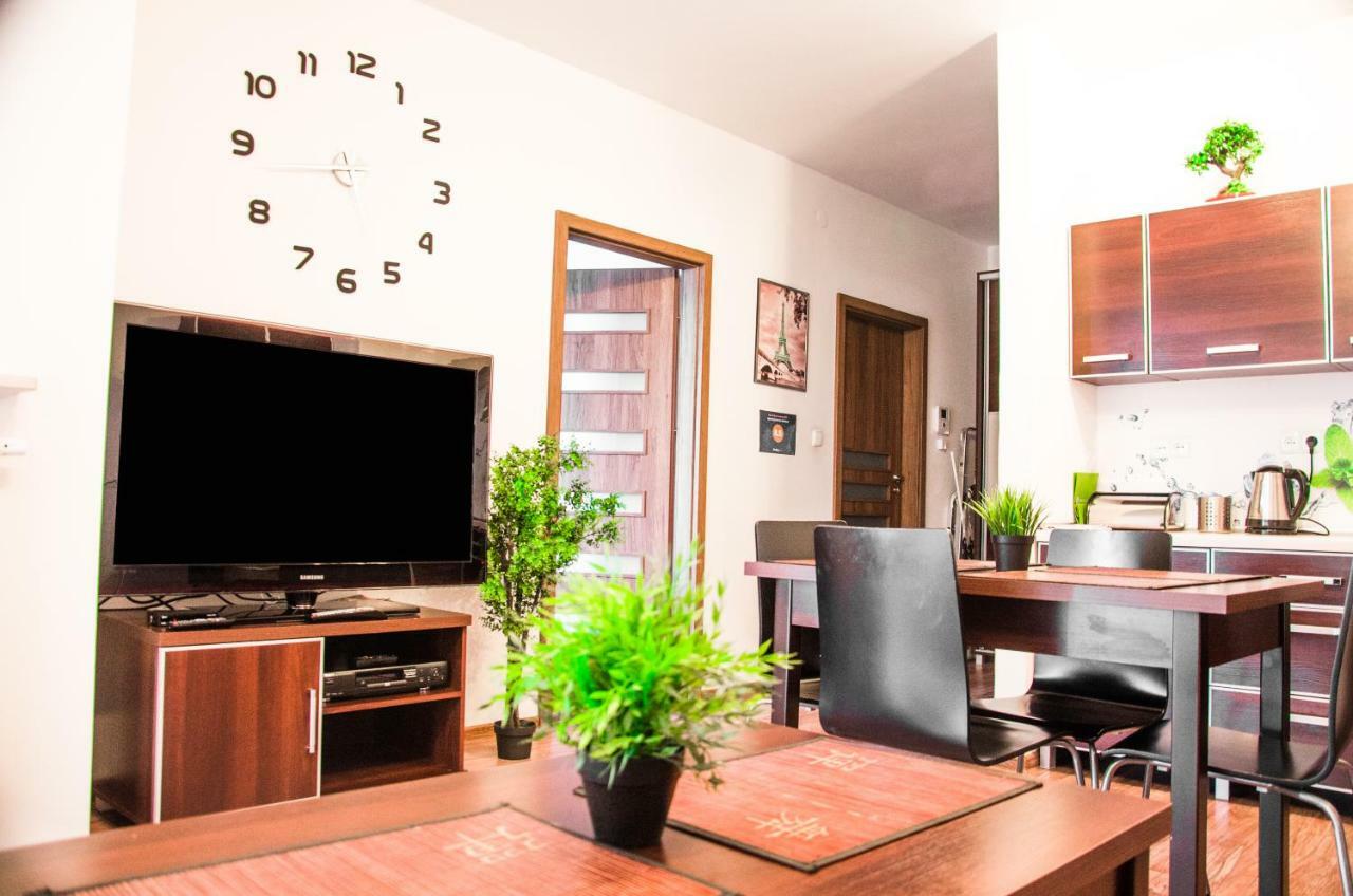 Apartament Centrum Gieldowa ワルシャワ エクステリア 写真