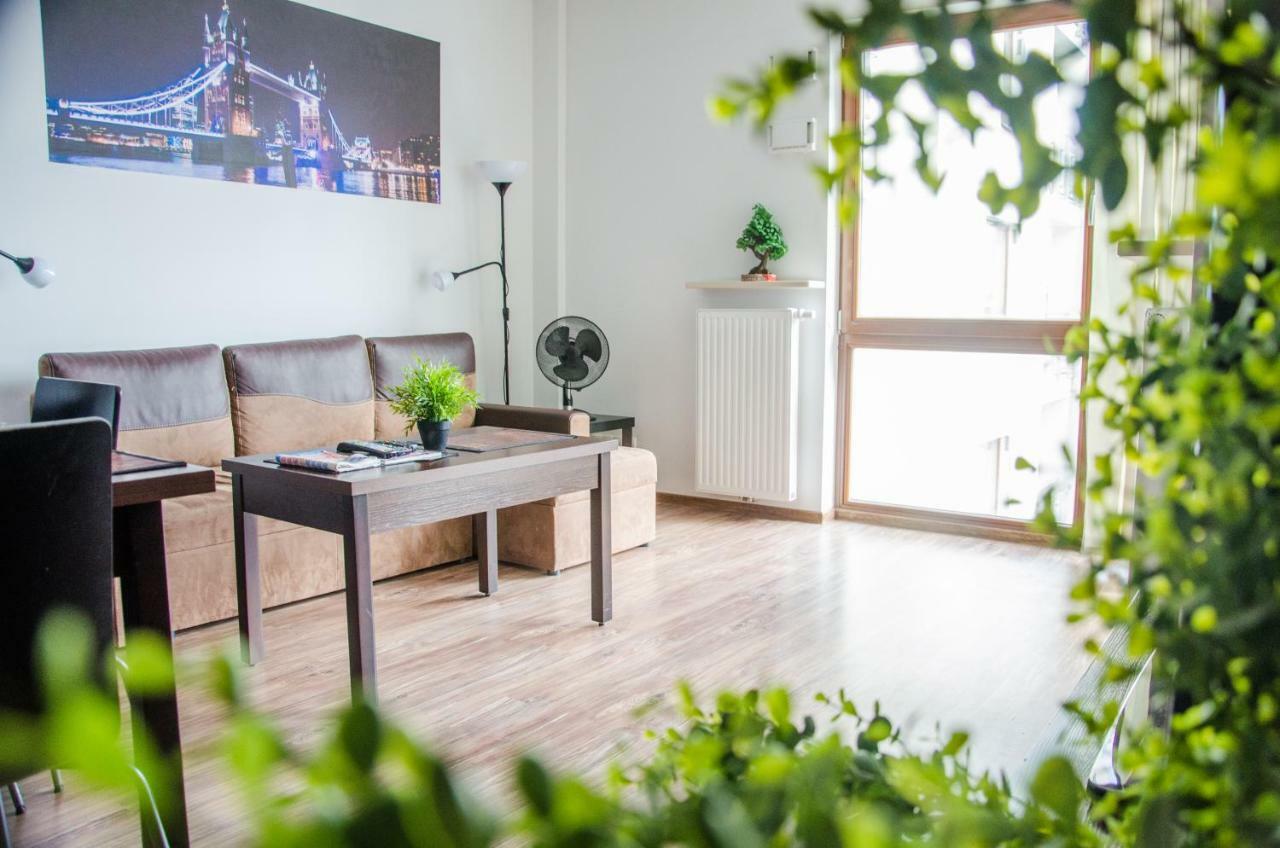 Apartament Centrum Gieldowa ワルシャワ エクステリア 写真