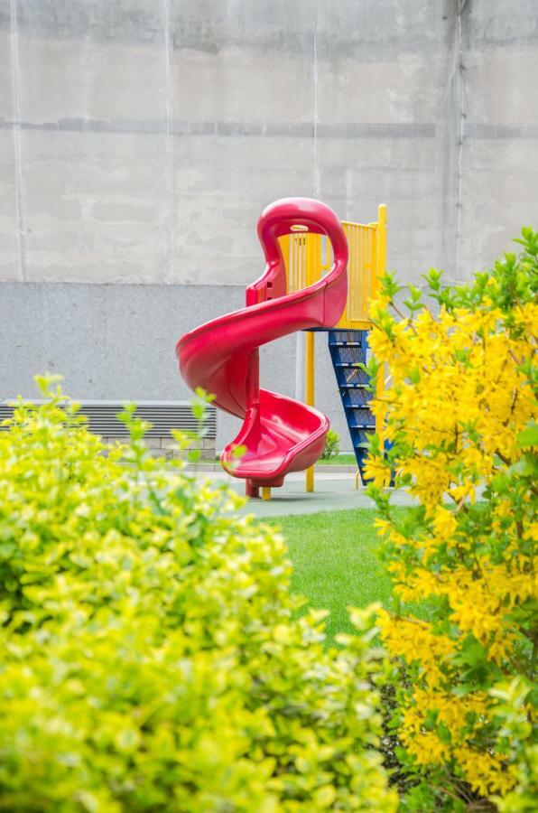 Apartament Centrum Gieldowa ワルシャワ エクステリア 写真