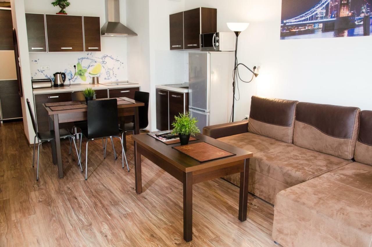 Apartament Centrum Gieldowa ワルシャワ エクステリア 写真