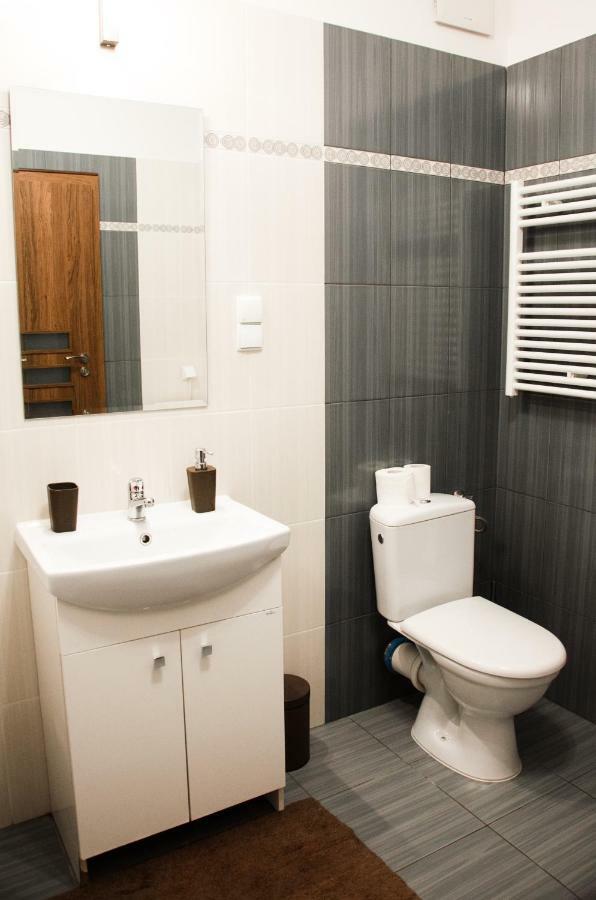 Apartament Centrum Gieldowa ワルシャワ エクステリア 写真
