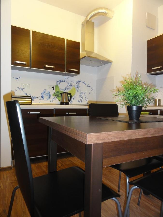 Apartament Centrum Gieldowa ワルシャワ エクステリア 写真