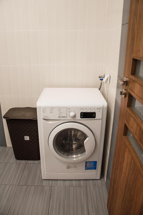 Apartament Centrum Gieldowa ワルシャワ エクステリア 写真