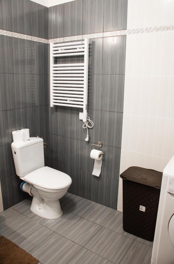 Apartament Centrum Gieldowa ワルシャワ エクステリア 写真